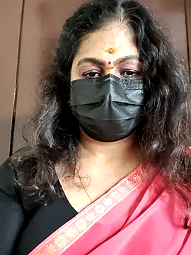 Snapshot of Sweetie_swetha37 chatting on September 2025 09:41:02 PM Sweetie swetha37 online show from September 2025 09:41:02 PM