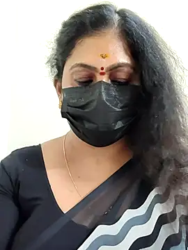 Snapshot of Sweetie_swetha37 chatting on November 2025 07:16:02 PM Sweetie swetha37 online show from November 2025 07:16:02 PM