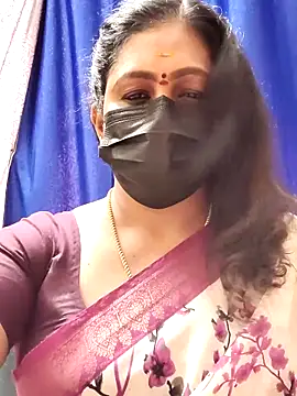 Snapshot of Sweetie_swetha37 chatting on November 2025 07:50:01 AM Sweetie swetha37 online show from November 2025 07:50:01 AM