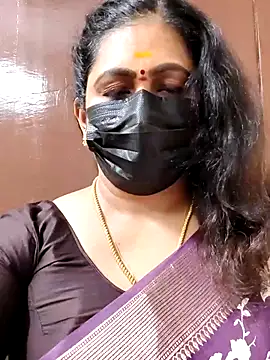 Snapshot of Sweetie_swetha37 chatting on November 2025 07:08:01 AM Sweetie swetha37 online show from November 2025 07:08:01 AM