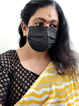 Snapshot of Sweetie_swetha37 chatting on November 2025 01:58:01 PM Sweetie swetha37 online show from November 2025 01:58:01 PM