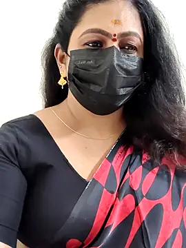 Snapshot of Sweetie_swetha37 chatting on December 2025 03:17:01 PM Sweetie swetha37 online show from December 2025 03:17:01 PM