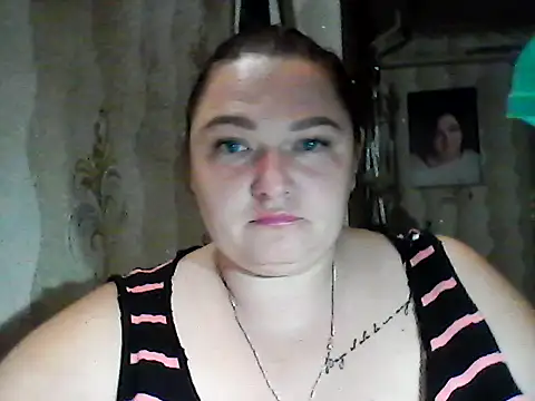 Snapshot of AngelQSky chatting on November 2025 08:55:01 PM AngelQSky online show from November 2025 08:55:01 PM