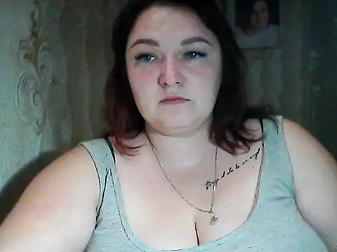 Snapshot of AngelQSky chatting on November 2025 04:47:01 PM AngelQSky online show from November 2025 04:47:01 PM