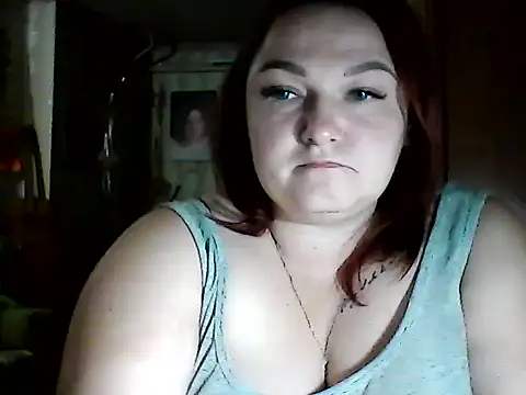 Snapshot of AngelQSky chatting on November 2025 08:42:01 PM AngelQSky online show from November 2025 08:42:01 PM