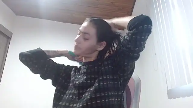 Snapshot of Crystal_Star_ chatting on September 2025 10:59:02 AM Crystal Star online show from September 2025 10:59:02 AM