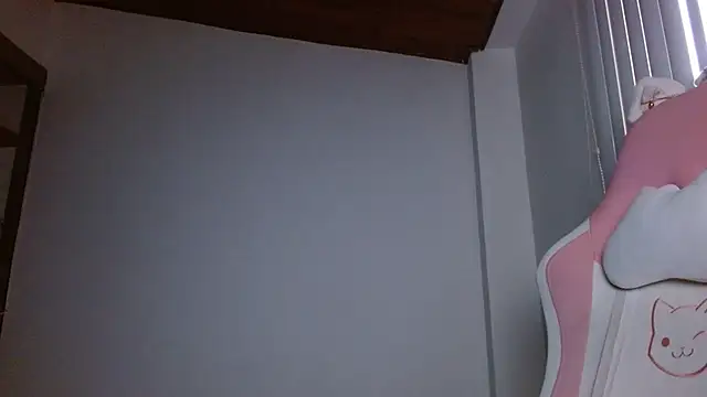 Snapshot of Crystal_Star_ chatting on September 2025 10:59:01 AM Crystal Star online show from September 2025 10:59:01 AM