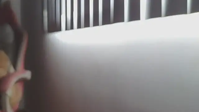 Snapshot of Crystal_Star_ chatting on October 2025 01:25:01 PM Crystal Star online show from October 2025 01:25:01 PM