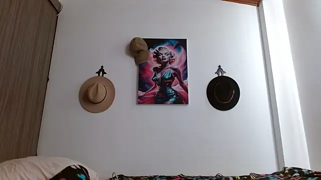 Crystal Star  online show from February 2026 02:12:02 PM