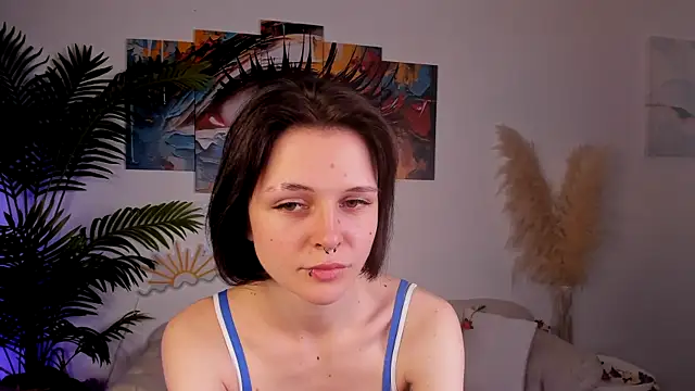 Shine Vivi online show from September 2025 03:23:01 PM