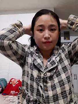 Minn-cute online show from September 2025 01:12:02 PM