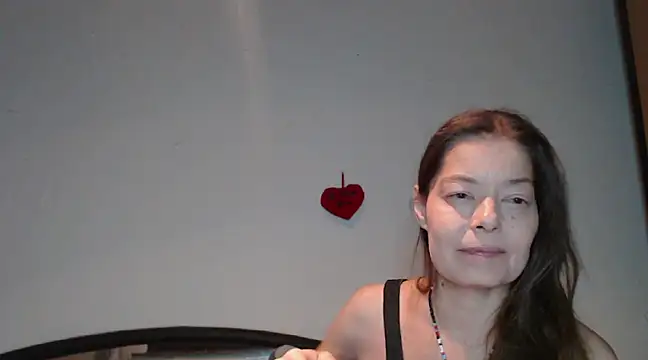 Snapshot of SexySarah177 chatting on January 2025 08:31:02 PM SexySarah177 online show from January 2025 08:31:02 PM