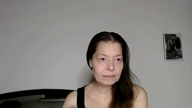 Snapshot of SexySarah177 chatting on February 2026 09:31:02 PM SexySarah177 online show from February 2026 09:31:02 PM