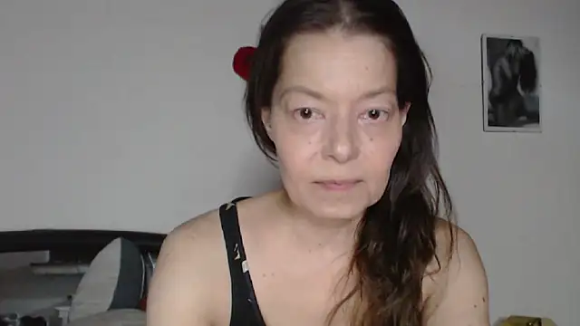 Snapshot of SexySarah177 chatting on February 2026 09:35:02 PM SexySarah177 online show from February 2026 09:35:02 PM