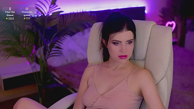 BagiraMays online show from September 2025 01:02:01 PM