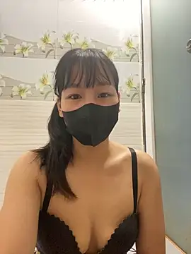 Meowwn online show from September 2025 08:08:01 PM