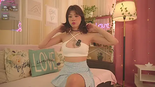 Snapshot of Winaria chatting on April 2026 04:06:02 AM Winaria online show from April 2026 04:06:02 AM