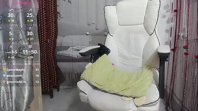 KateCondon online show from November 2025 01:44:02 PM