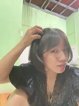 Snapshot of QueenLink chatting on October 2025 04:36:02 PM QueenLink online show from October 2025 04:36:02 PM