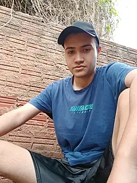 Snapshot of novinho_safado__ chatting on May 2026 04:25:01 PM novinho safado online show from May 2026 04:25:01 PM