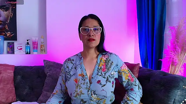 Alana steel 1 online show from January 2026 07:38:01 PM