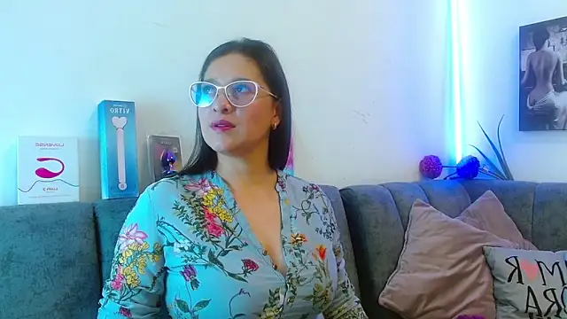 Alana steel 1 online show from March 2026 07:35:01 PM