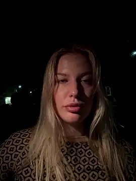 Chloemillerrxx online show from September 2025 03:41:02 AM