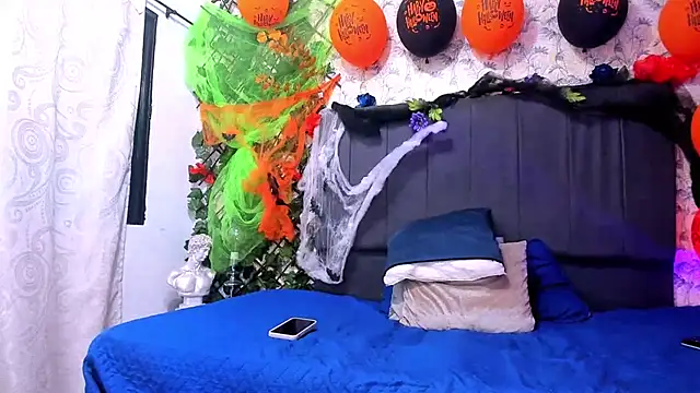 Snapshot of luciana_valentina chatting on October 2025 11:38:02 PM luciana valentina online show from October 2025 11:38:02 PM