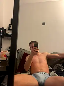 Snapshot of AndyArno2533 chatting on September 2025 06:51:02 PM AndyArno2533 online show from September 2025 06:51:02 PM