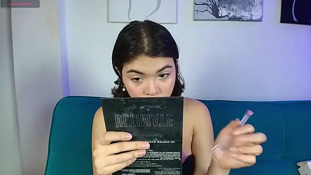 Zoe wang online show from December 2025 01:07:01 PM