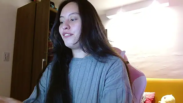 Snapshot of madissooon__ chatting on November 2025 04:11:01 AM madissooon online show from November 2025 04:11:01 AM
