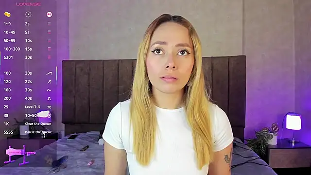 LanaMills  online show from November 2025 04:51:02 AM