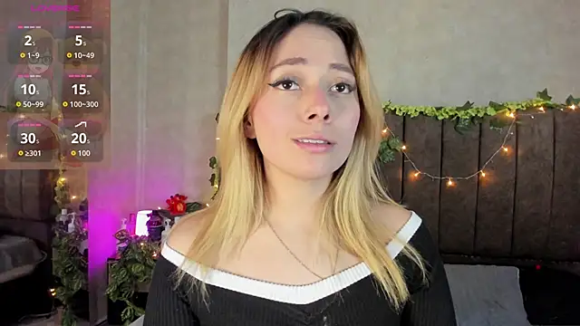 Snapshot of LanaMills_ chatting on April 2026 04:28:01 AM LanaMills online show from April 2026 04:28:01 AM