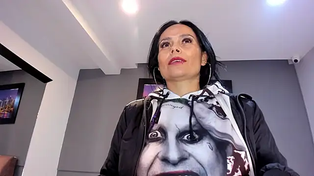 Snapshot of CharlotteCottin chatting on March 2026 11:26:02 AM CharlotteCottin online show from March 2026 11:26:02 AM