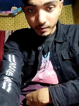 Snapshot of Hot-_couple chatting on January 2026 05:07:01 PM Hot- couple online show from January 2026 05:07:01 PM