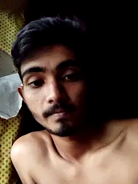 Snapshot of Hot-_couple chatting on May 2026 11:32:01 PM Hot- couple online show from May 2026 11:32:01 PM