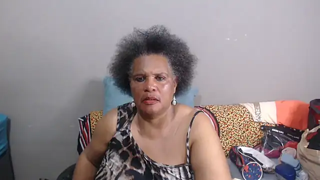 Snapshot of GrandBustyMelon chatting on July 2026 05:13:02 AM GrandBustyMelon online show from July 2026 05:13:02 AM