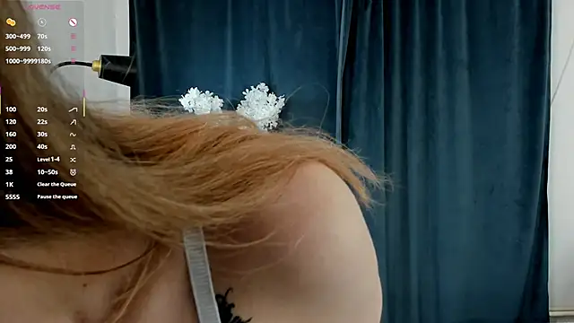 MarenRawicki online show from November 2025 08:24:01 AM