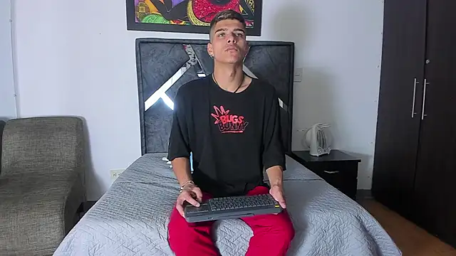 wyatt 3 online show from October 2025 12:20:01 PM