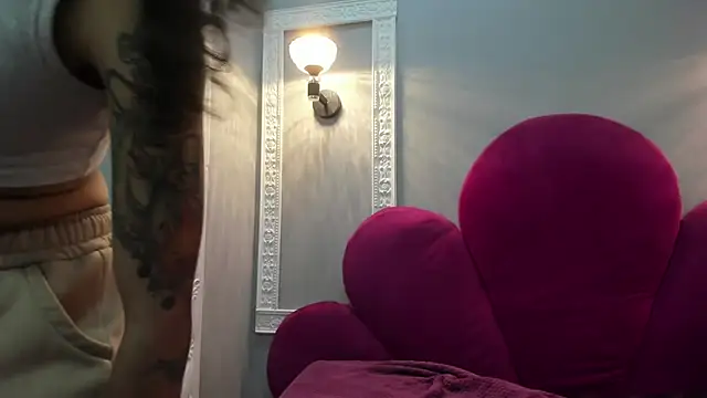 Saammy 17 online show from December 2025 08:39:02 PM