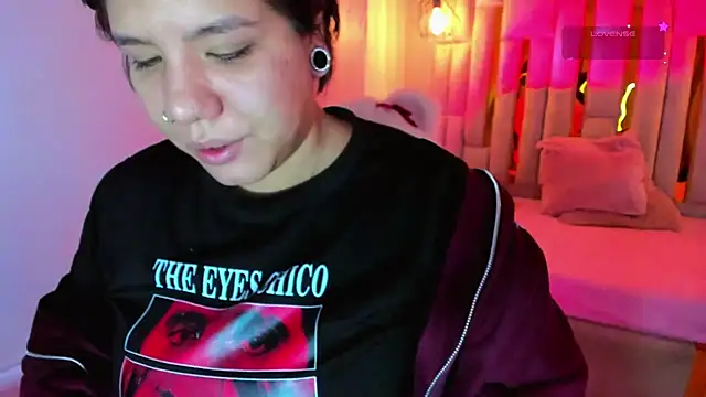 Snapshot of Melissa_Adamsx chatting on November 2025 11:32:01 AM Melissa Adamsx online show from November 2025 11:32:01 AM