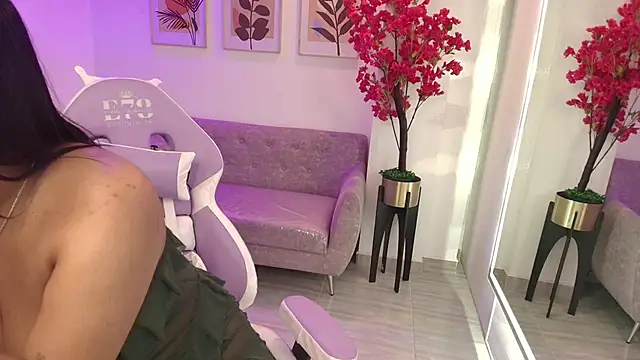 Snapshot of Anie_johnson chatting on March 2026 11:27:01 AM Anie johnson online show from March 2026 11:27:01 AM