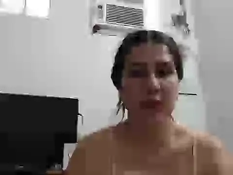 Bratzhot09 online show from November 2025 06:53:02 PM