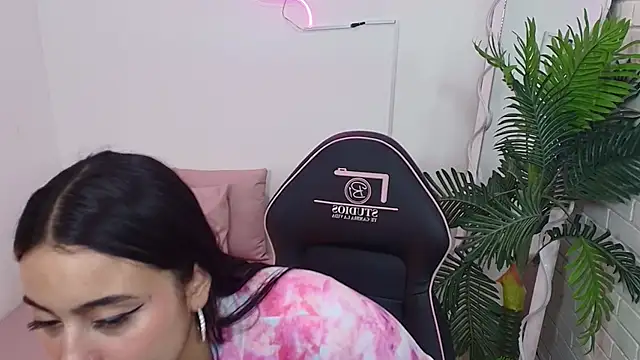Darling tay online show from October 2025 03:01:02 AM