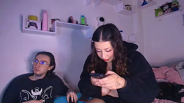 Snapshot of annyharriis chatting on April 2026 06:52:01 PM annyharriis online show from April 2026 06:52:01 PM