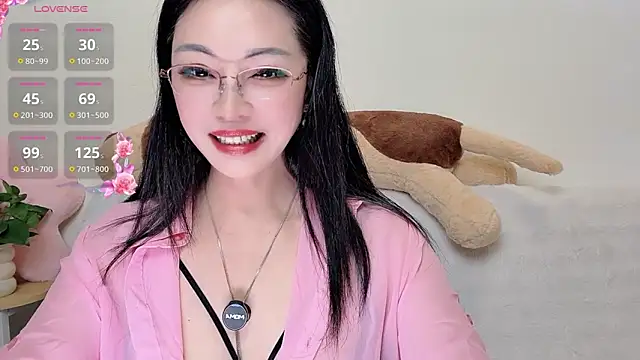 Snapshot of Hua_Hua_0 chatting on September 2025 12:20:01 PM Hua Hua 0 online show from September 2025 12:20:01 PM