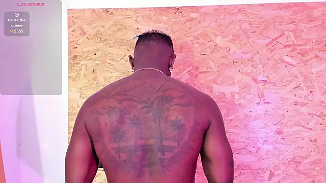 santiblack7 online show from November 2025 02:01:02 AM