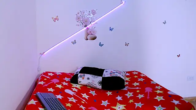 angelyxs online show from October 2025 07:25:02 PM