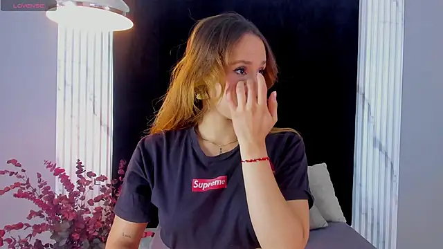 MONIK FOX CR online show from October 2025 07:55:01 PM