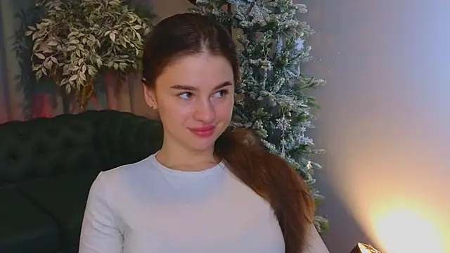 Olivia Farrell online show from December 2025 12:43:01 PM